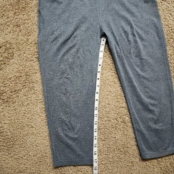 Marika Sports Capri Gray Leggings Large #4 - Picture 4 of 5